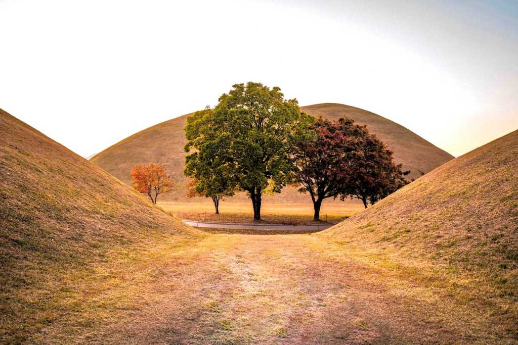 daereungwon tomb complex