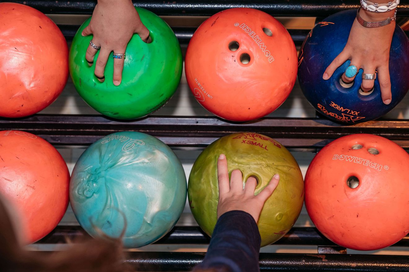 bowling ballen met 3 kidnerhandjes