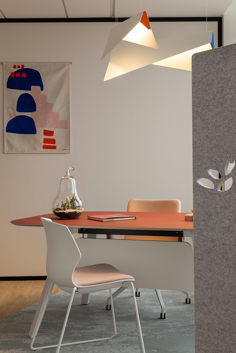 Bureau fermé espace de travail