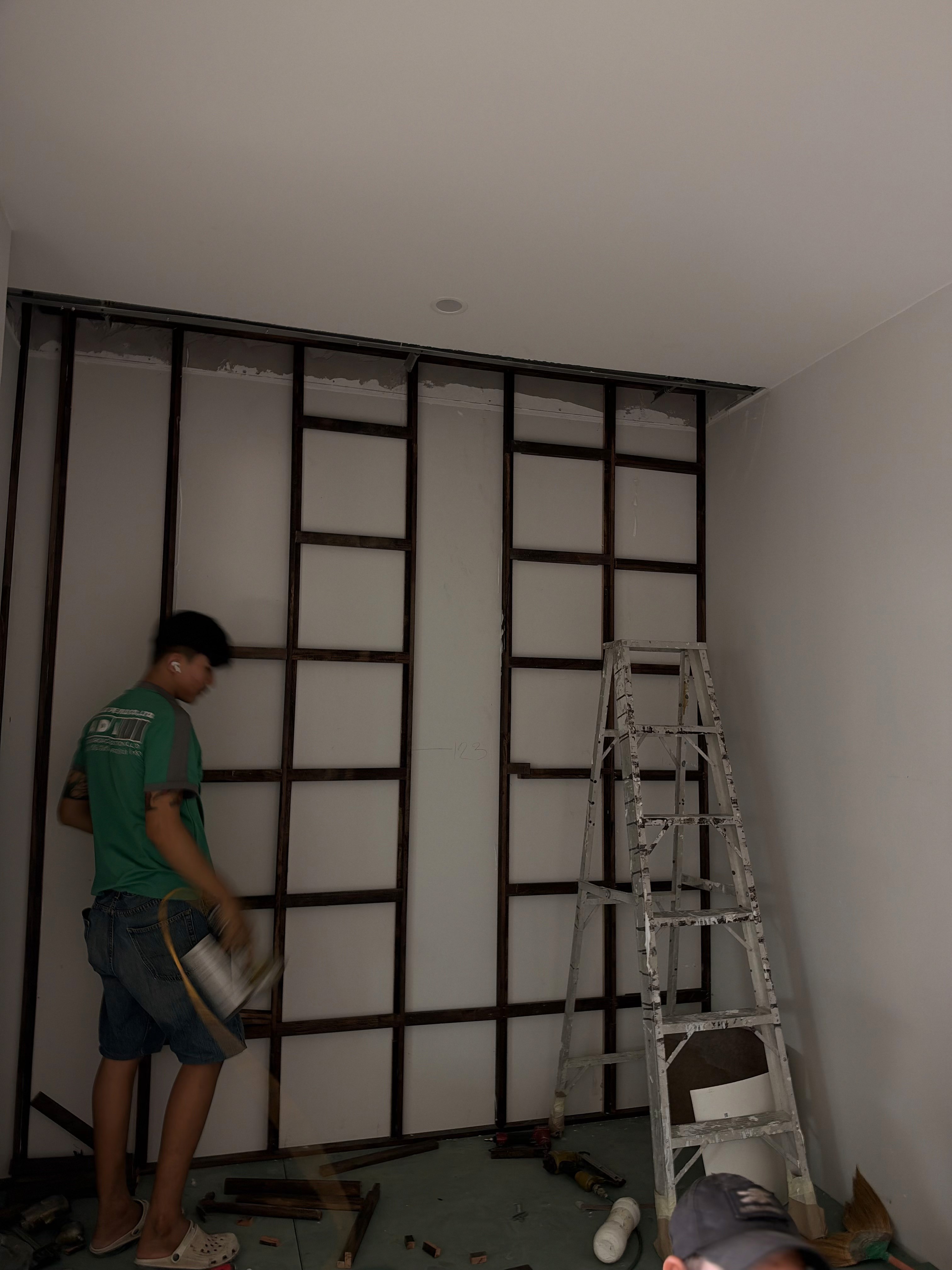 Partition framing during construction — PLANE & PLACE