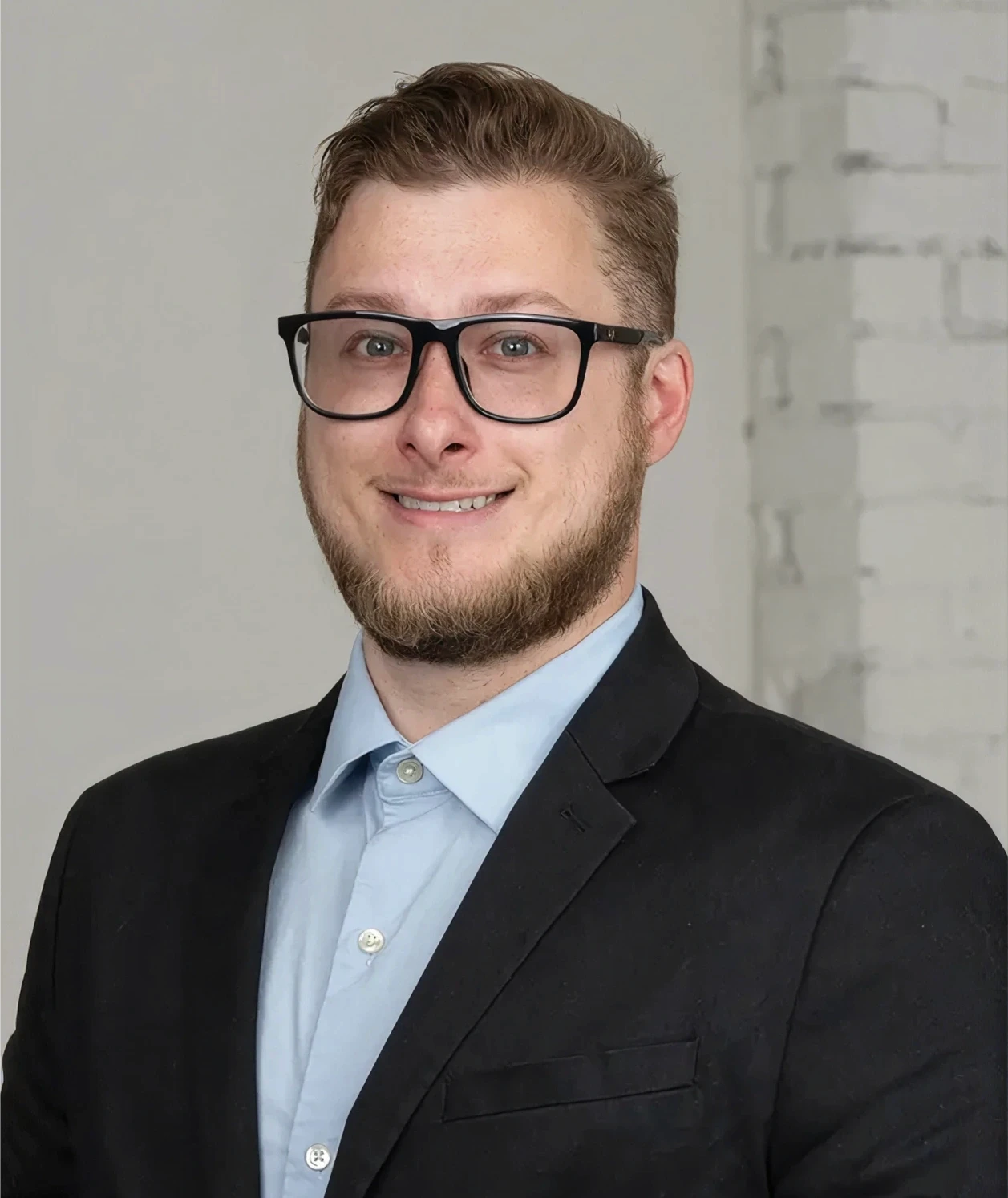 Carter Scharlach, Staff Accountant