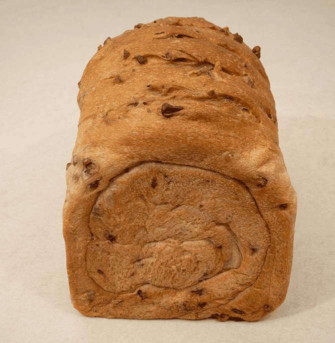 Brioche de Cacao con chispas de Chocolate cerca