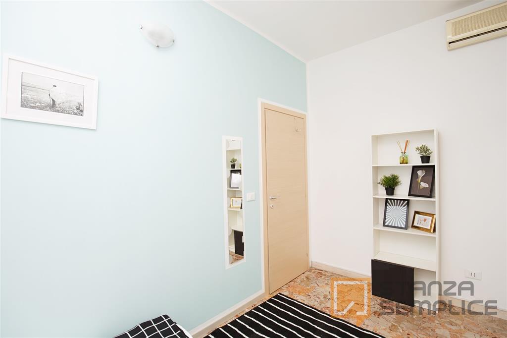11.44 sqm room in Via CARLO CATTANEO, Rimini