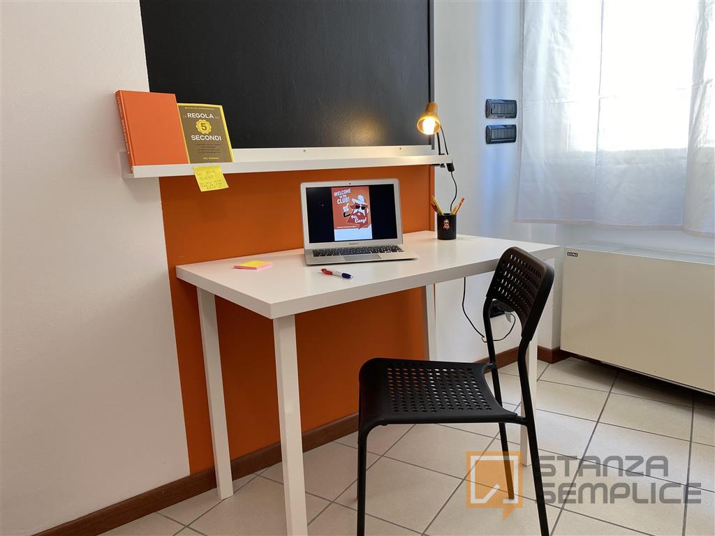 10.5 sqm room in Via GEROLAMO TARTAROTTI, Rovereto