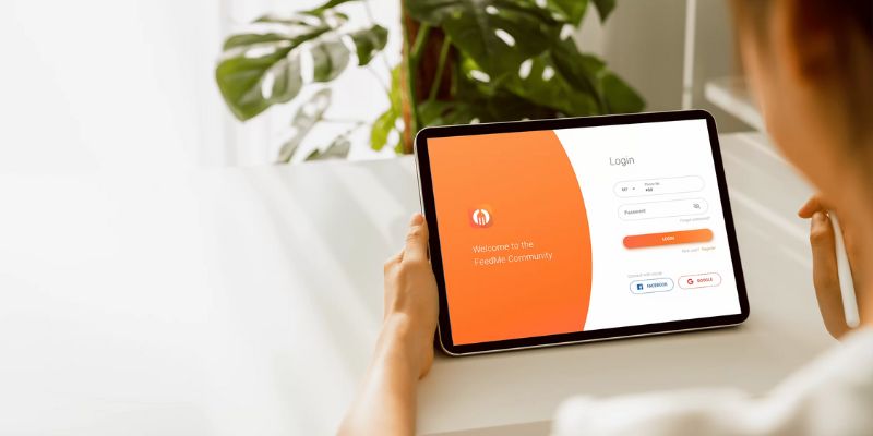 An F&B business owner with a FeedMe POS system
