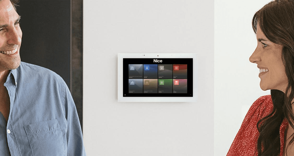 Home control screen with icons