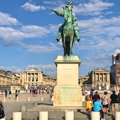 Palacio de Versalles y Jardines: Boletos para la Finca de Trianón + Tour Guiado en Versalles