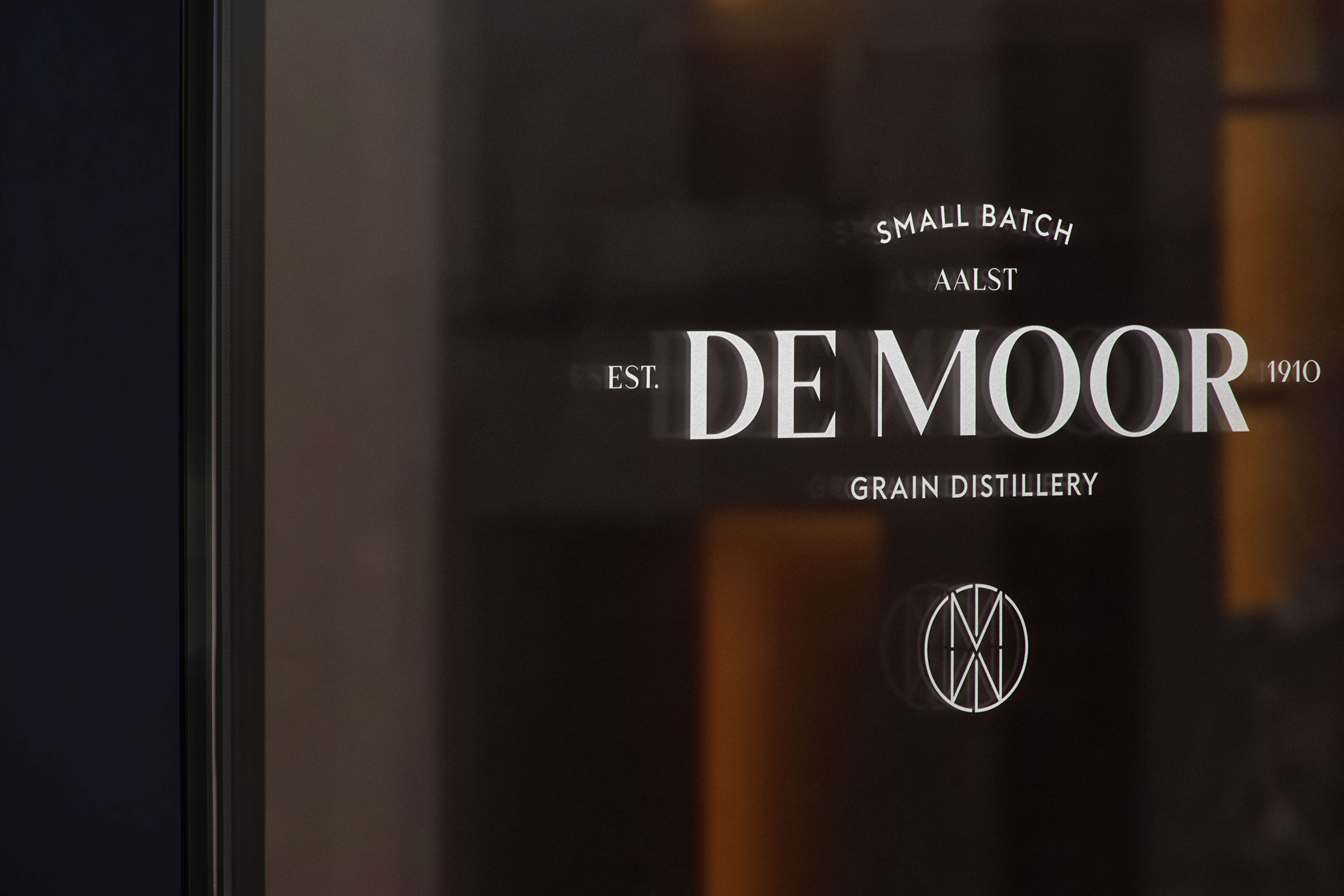 De Moor gin distillery brand identity