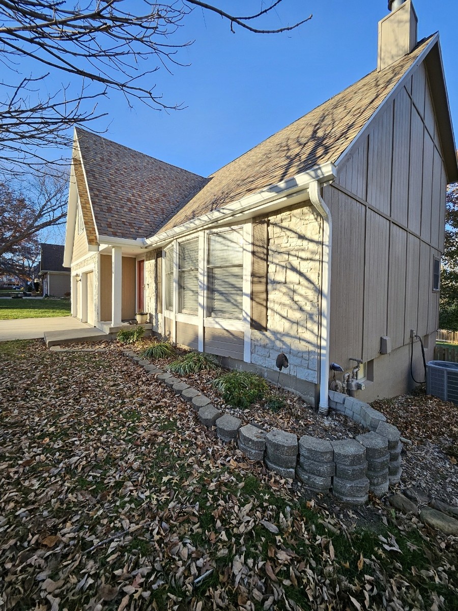 New Tamko TITAN XT Roof installed by KCX Roofing in Liberty Missouri