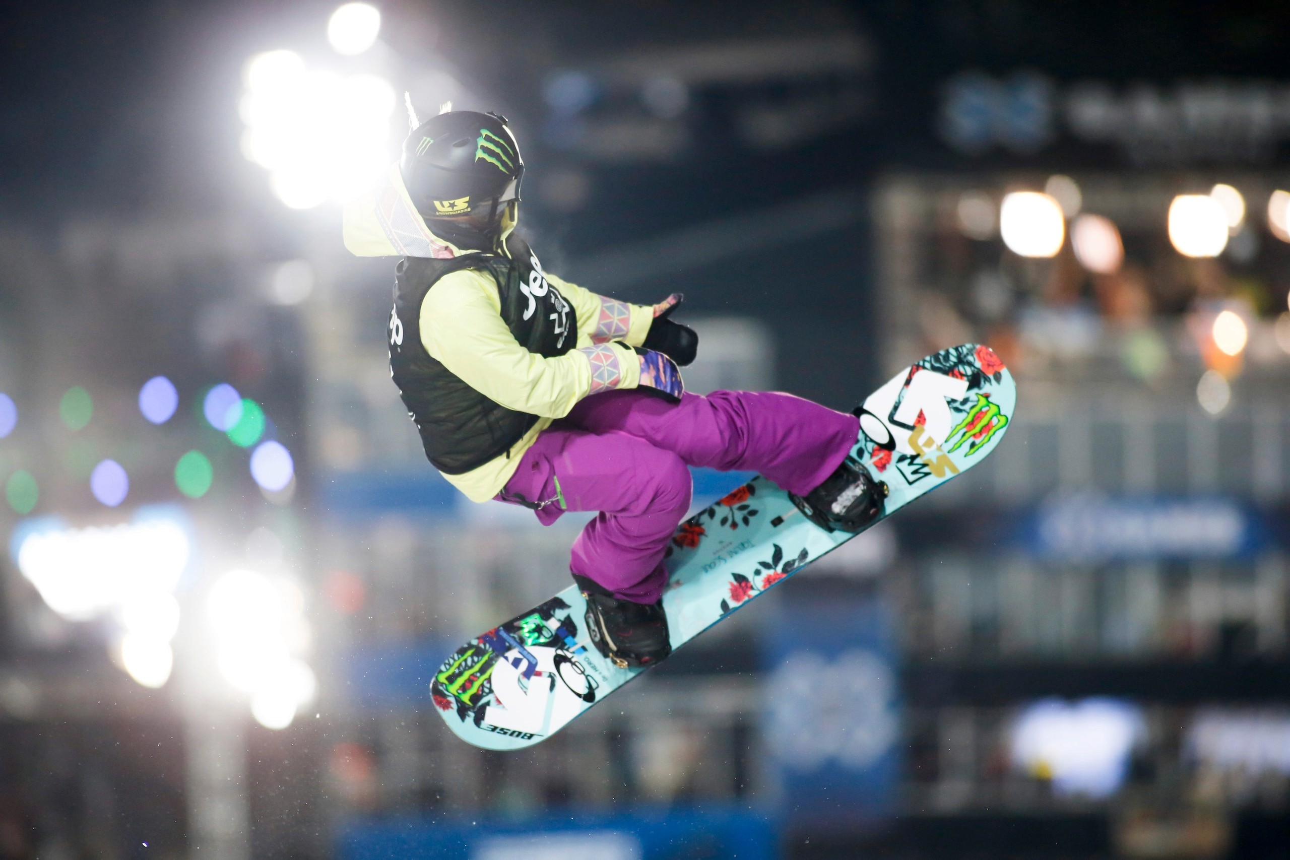 ASPEN, USA - JANUARY 24: (FRANCE OUT) Chloe Kim of the USA takes 1st place during the Winter X Games Women's Snowboard Superpipe on January 24, 2015 in Aspen, USA. (Photo by Nathan Bilow/Agence Zoom/Getty Images)
