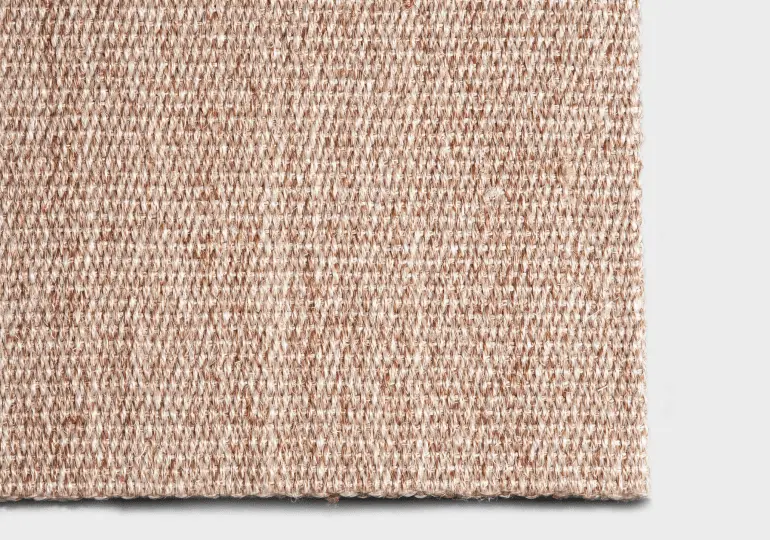Las alfombras de Yute Naturtex combinan diseño contemporáneo con materiales naturales, ideales para interiores residenciales y contract