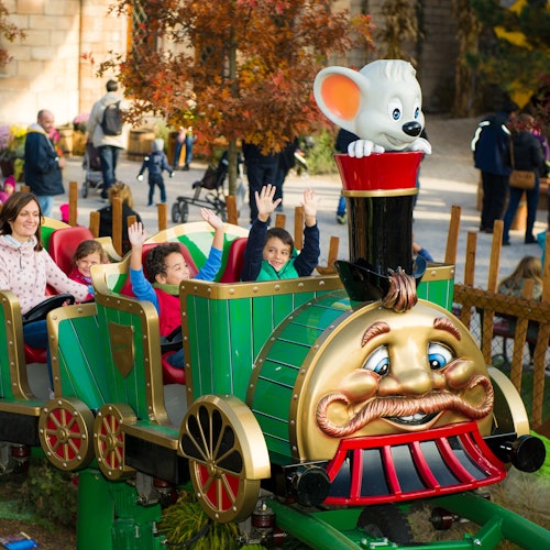 Ba-a-a 特快——全速穿越翡翠岛！