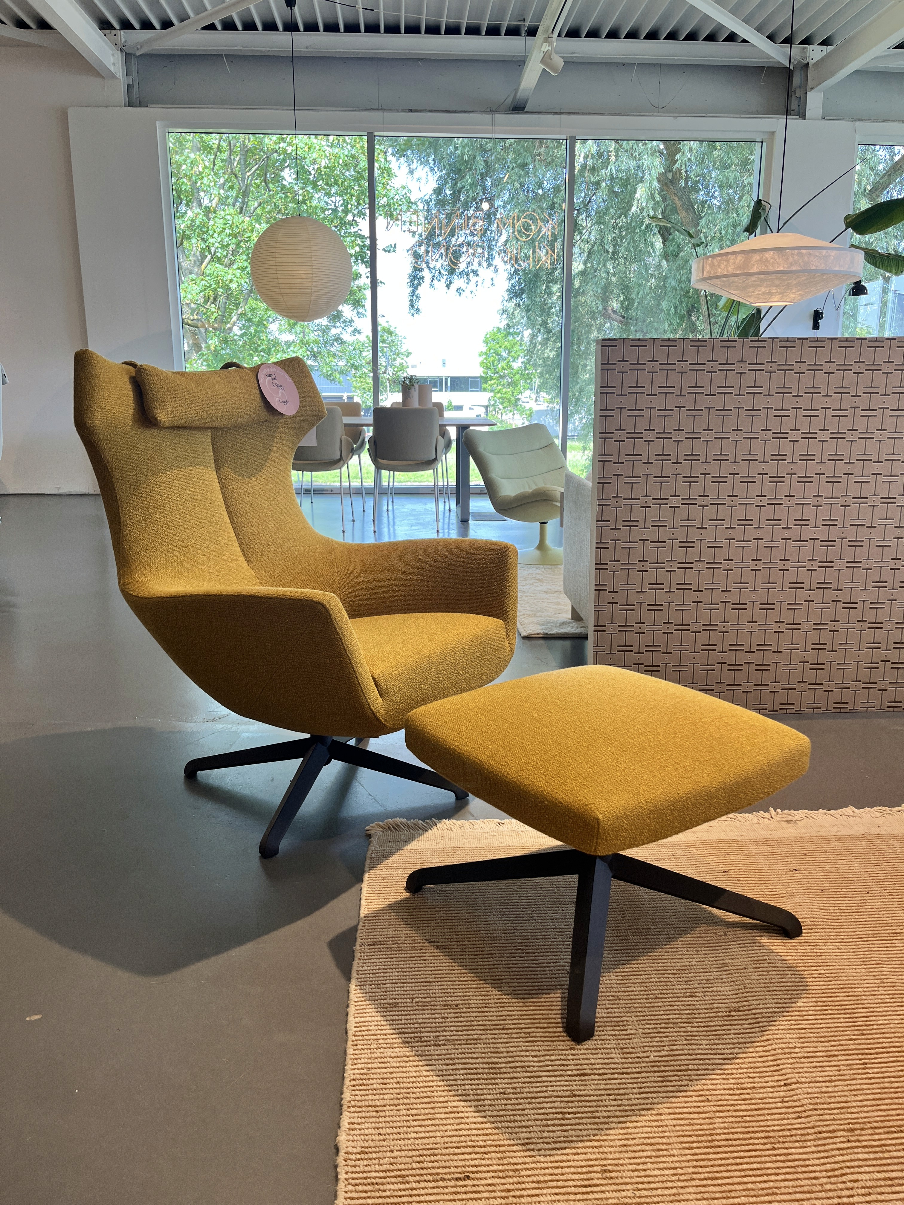 Design on stock Nosto fauteuil