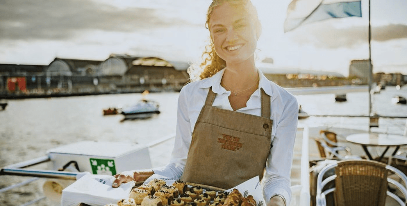 Perfecte catering op locatie met verzorgde setting en culinaire presentatie