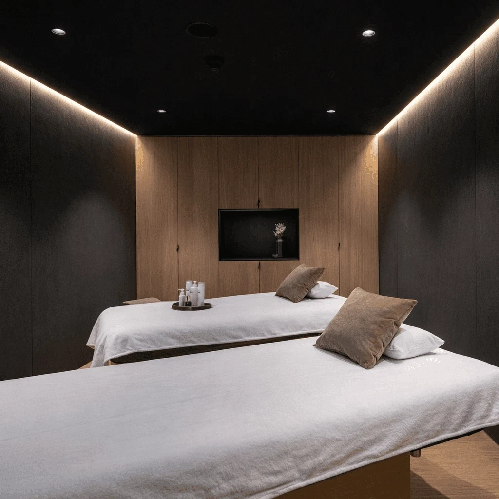 Pokój hotelowy z liniowym oświetleniem ścian wykonanym z taśmy LED Ultimo