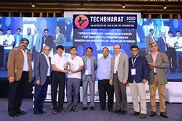 Pic of founders collecting techbharat 2020 award
