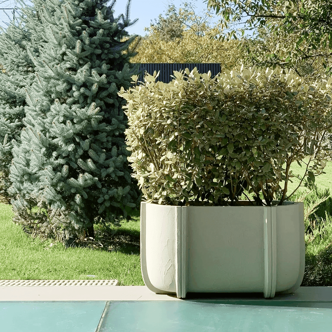 Jardinera de polietileno apilable para hoteles y restaurantes