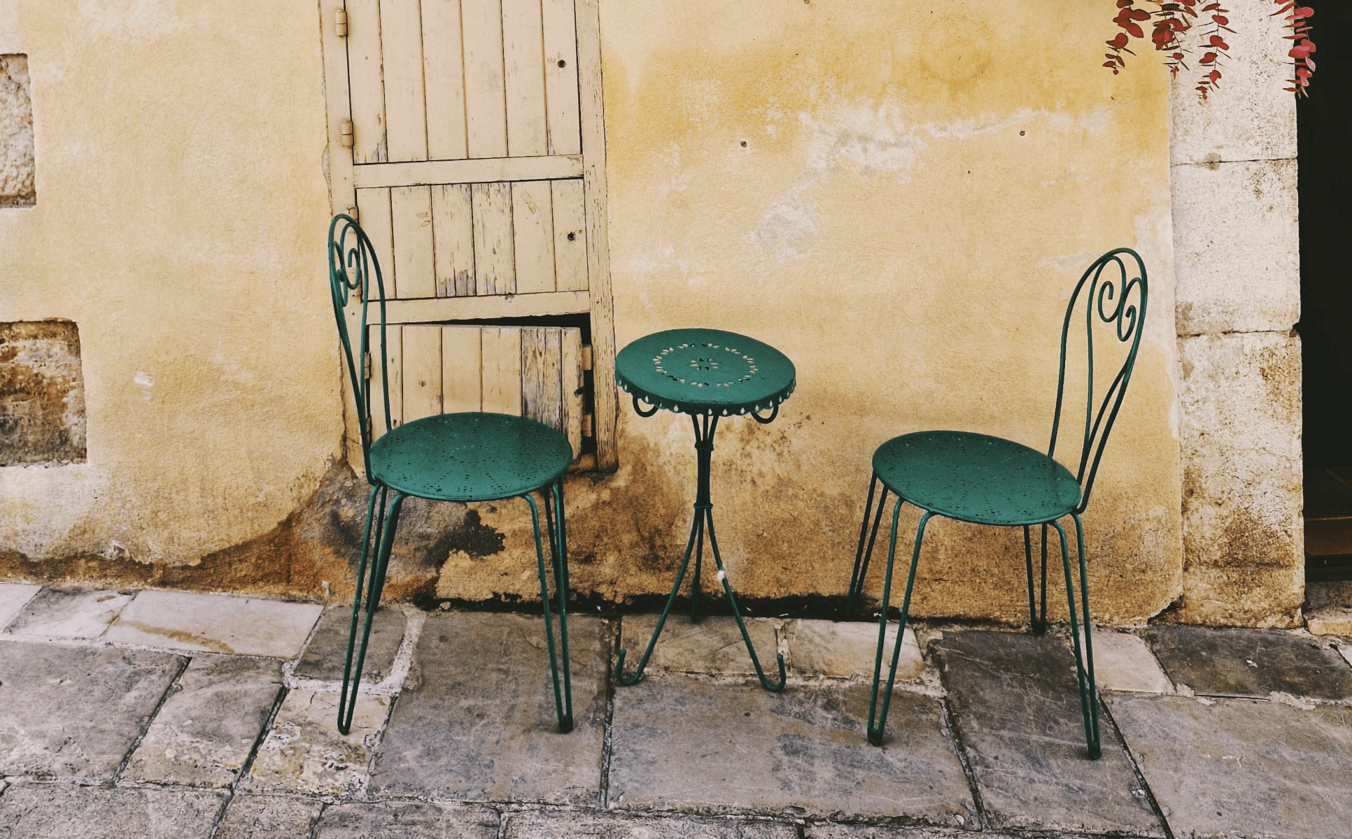 Global Men's Clothing Supplier