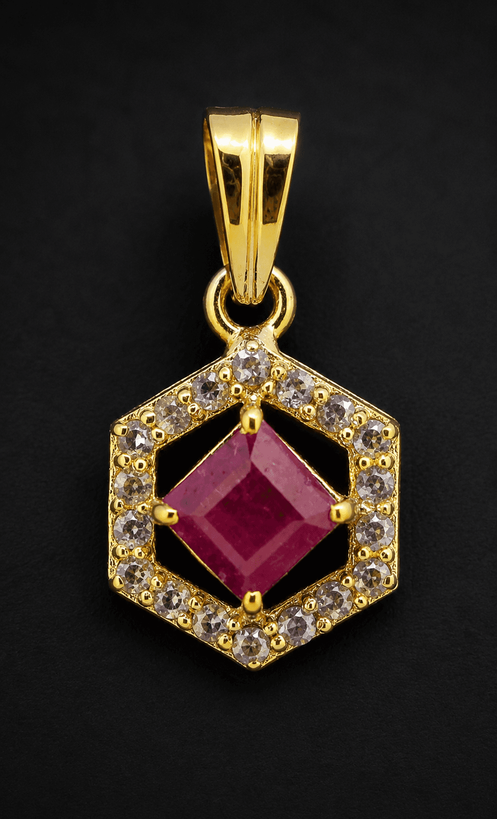 Grandeur Pendant