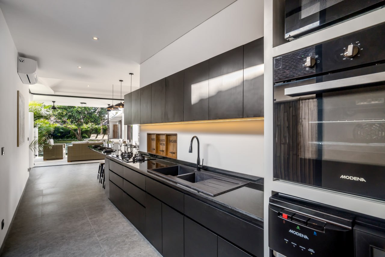 Stylish 3-bedroom villa in Canggu