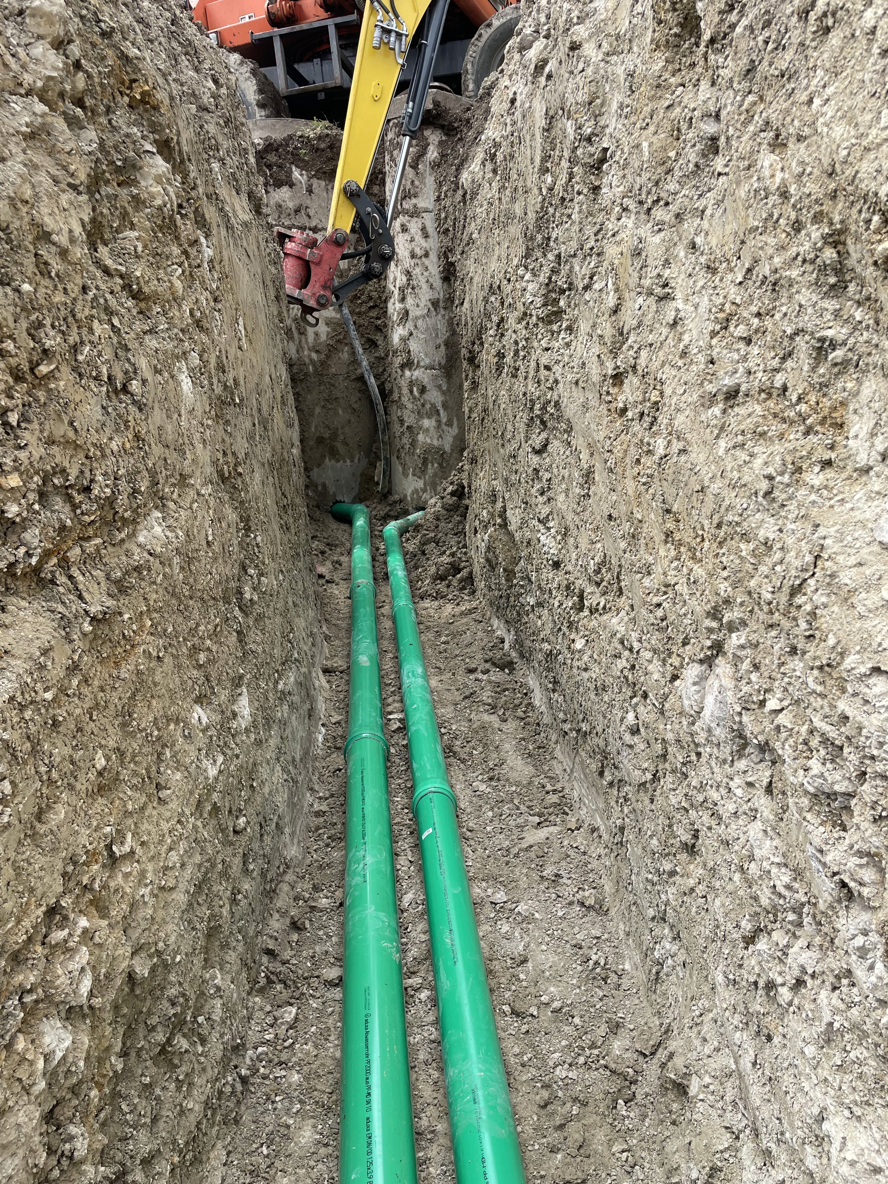 Bagger und Transporter