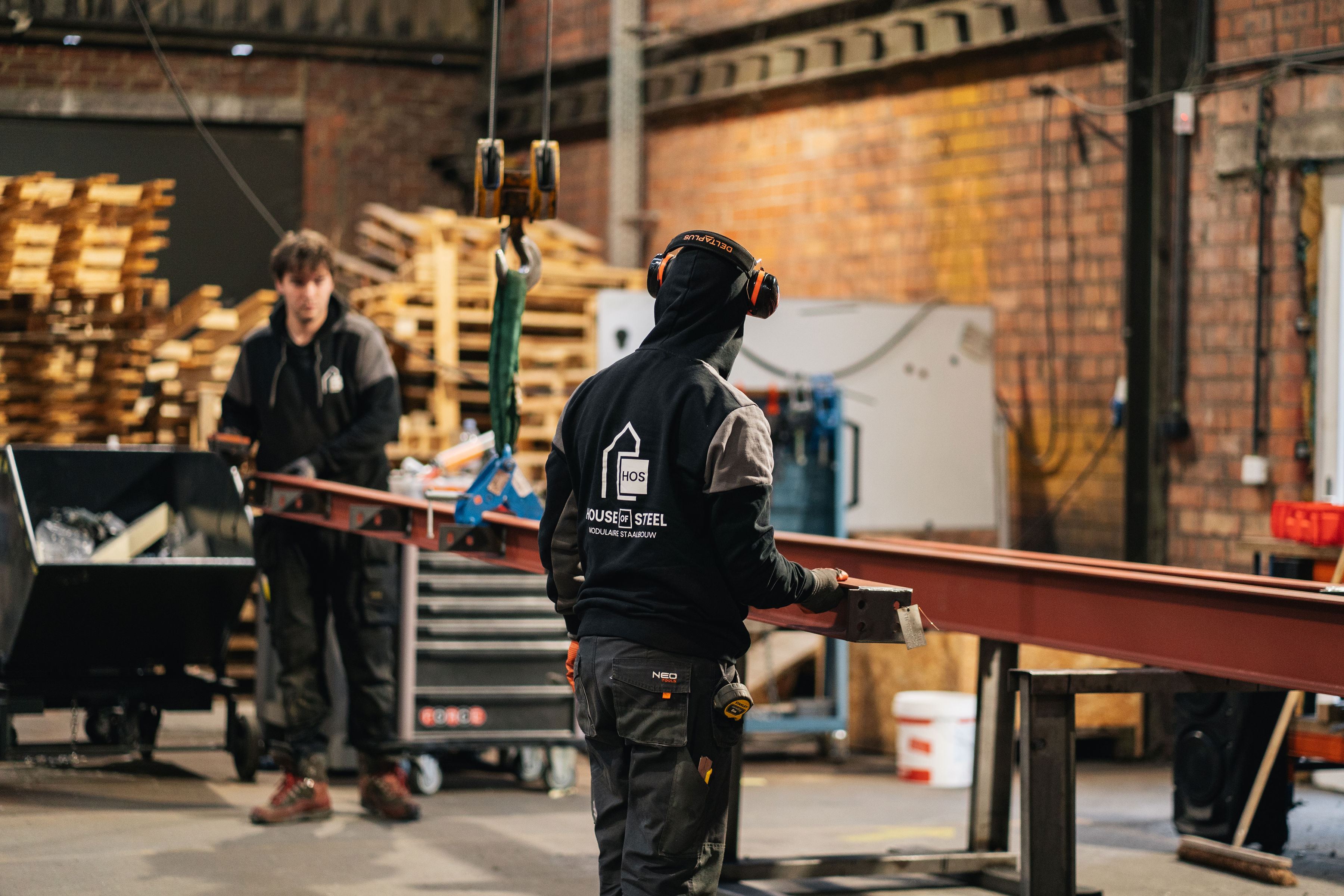 staalbalken  in bouwatelier van hubley