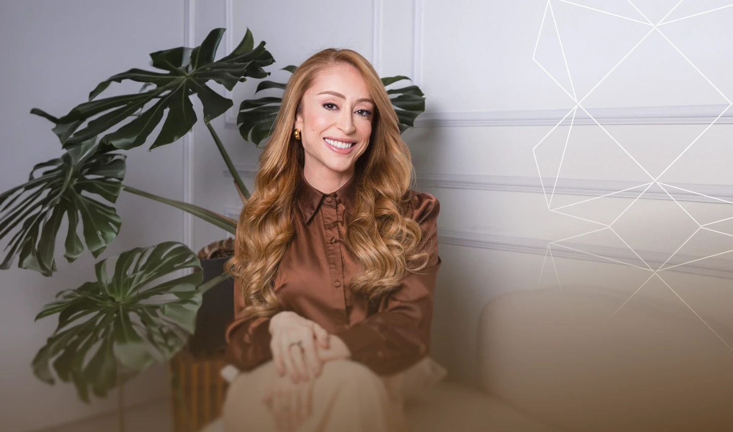 Dra. Polyanna Lima, dentista especialista em lentes de porcelana