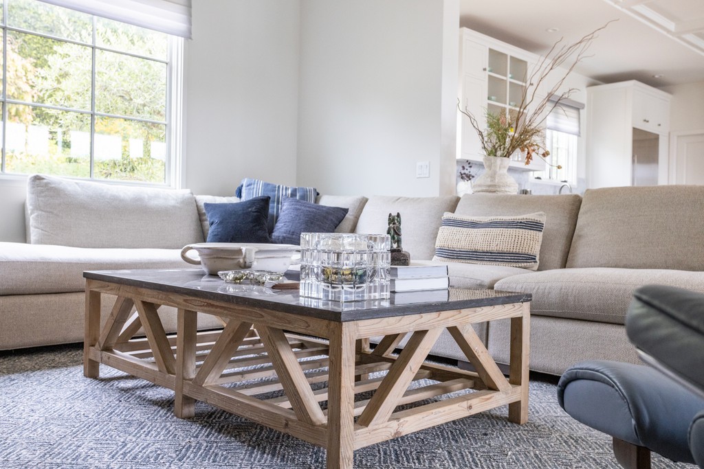 Image of modern living room