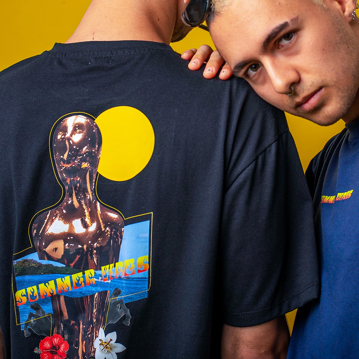 ilustración impresa de camisa summer vibes