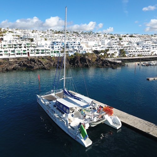 Puerto de Puerto del Carmen / CAtamaran