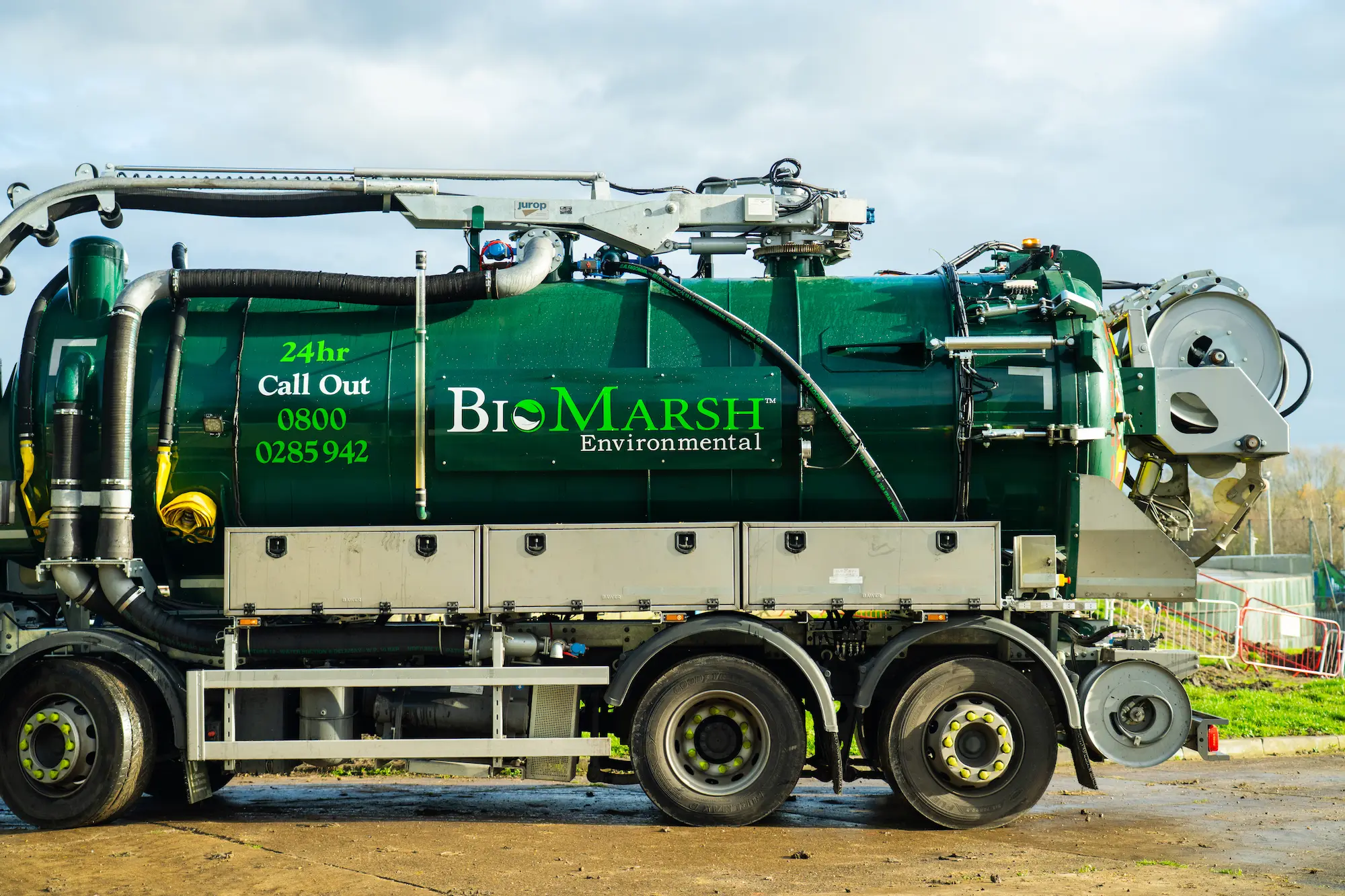 BioMarsh Branded Green Combi Tanker Unit on a Site