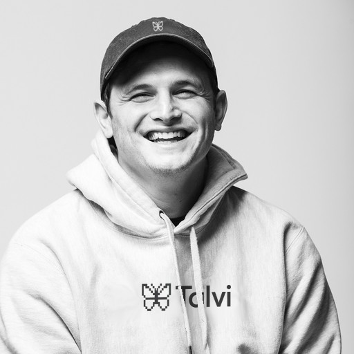 Portrait of Daniel Hayes, founder of EarlyBird.