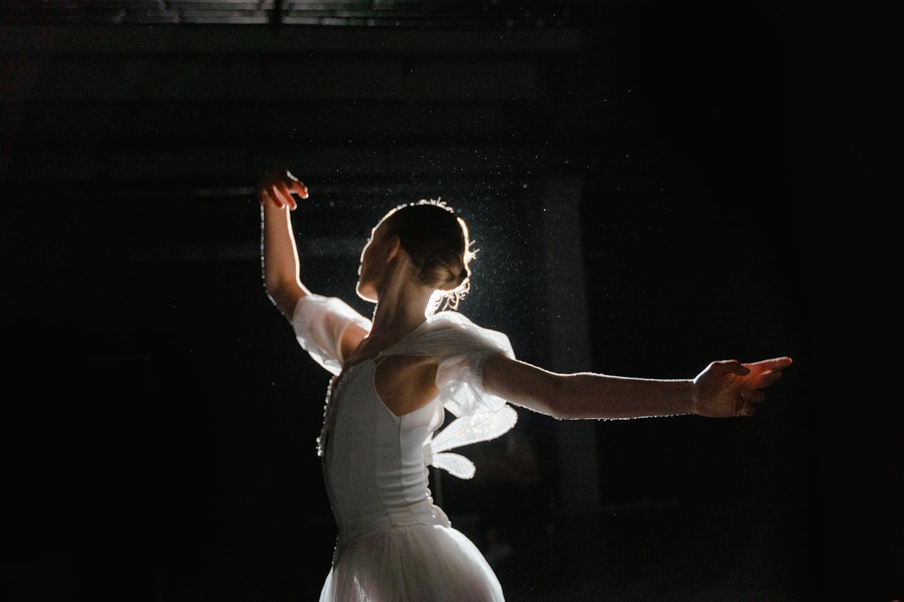a women dancing