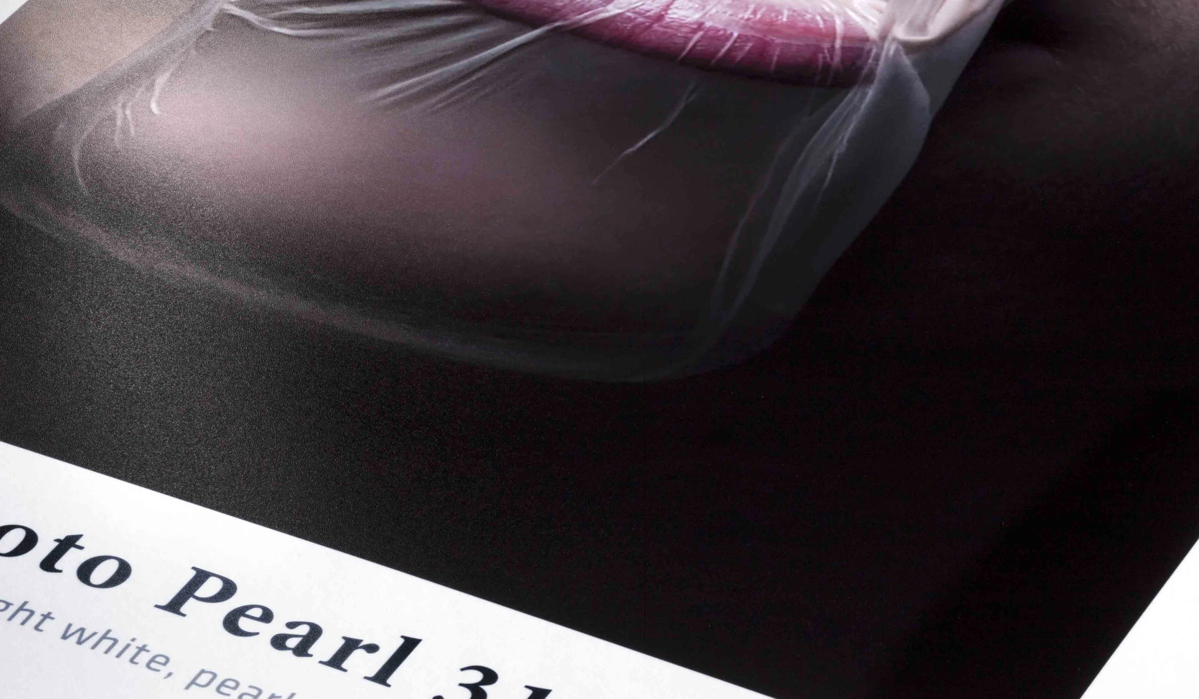 Wydruk z połyskiem perłowym na papierze Hahnemühle Photo Pearl 310 z wyraźnym kontrastem i intensywnymi czerniami