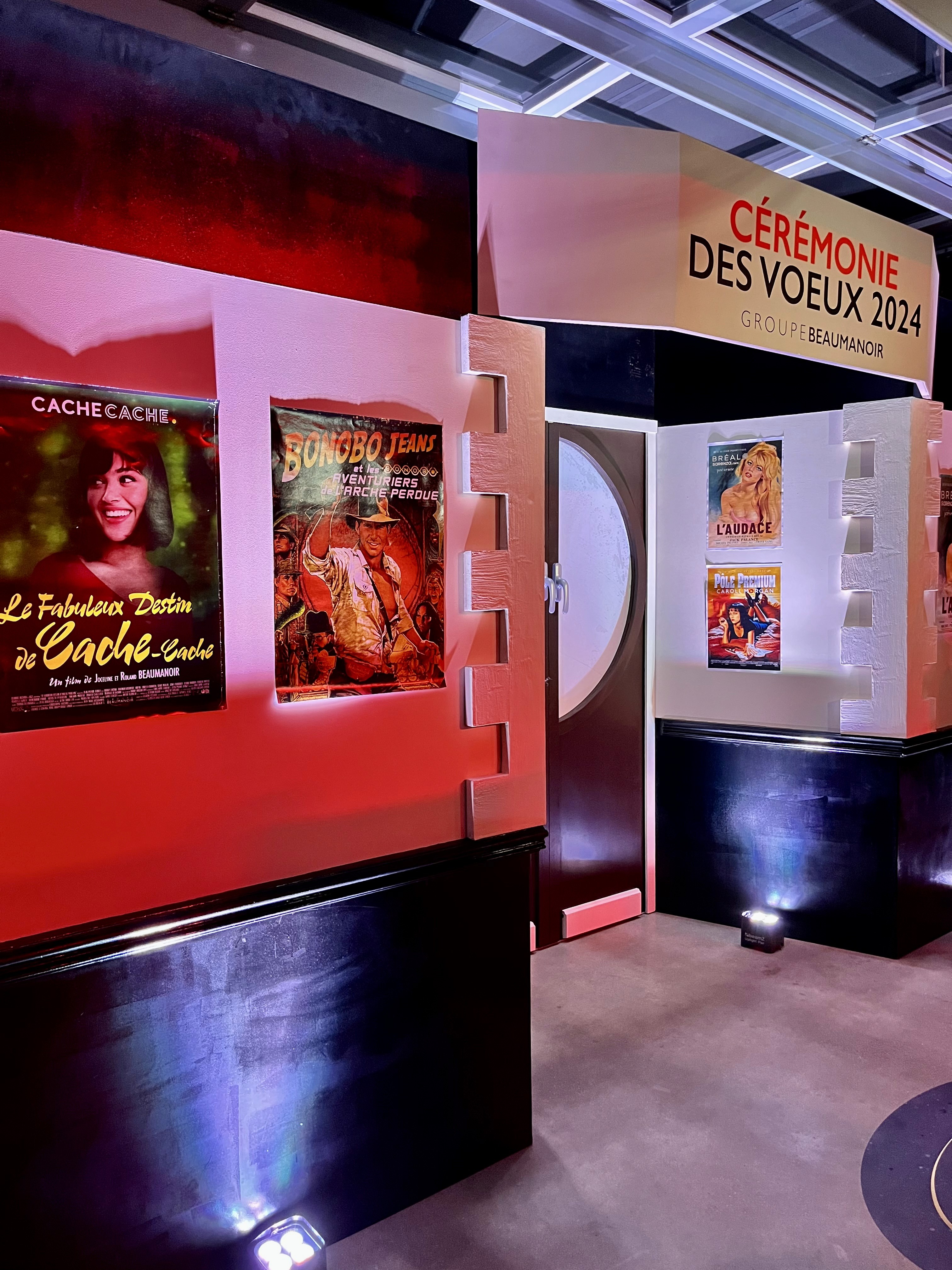 Décor animation et scénographie immersive thème Cinéma pour soirée d’entreprise à Bordeaux