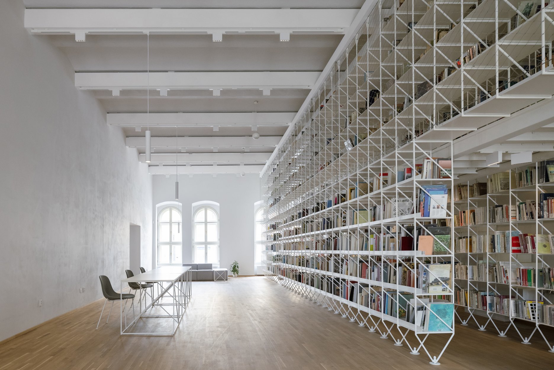 Krajská knižnica P. O. Hviezdoslava v Prešove (c) Alex Shoots Buildings