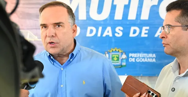 Oseias Varão ao lado de Sandro Mabel