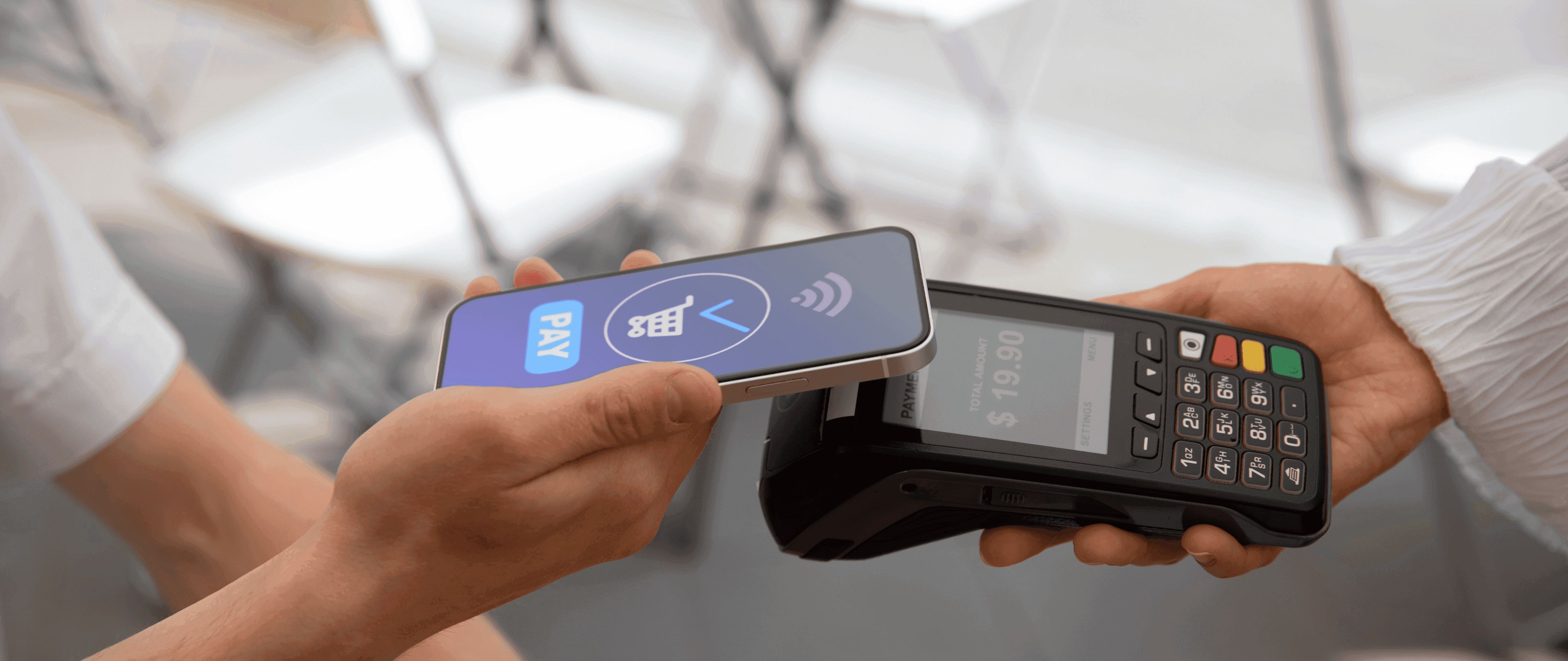 Customer making a contactless mobile payment on a POS terminal, representing India’s evolving digital payments ecosystem and the AML compliance requirements shaping its regulatory landscape.