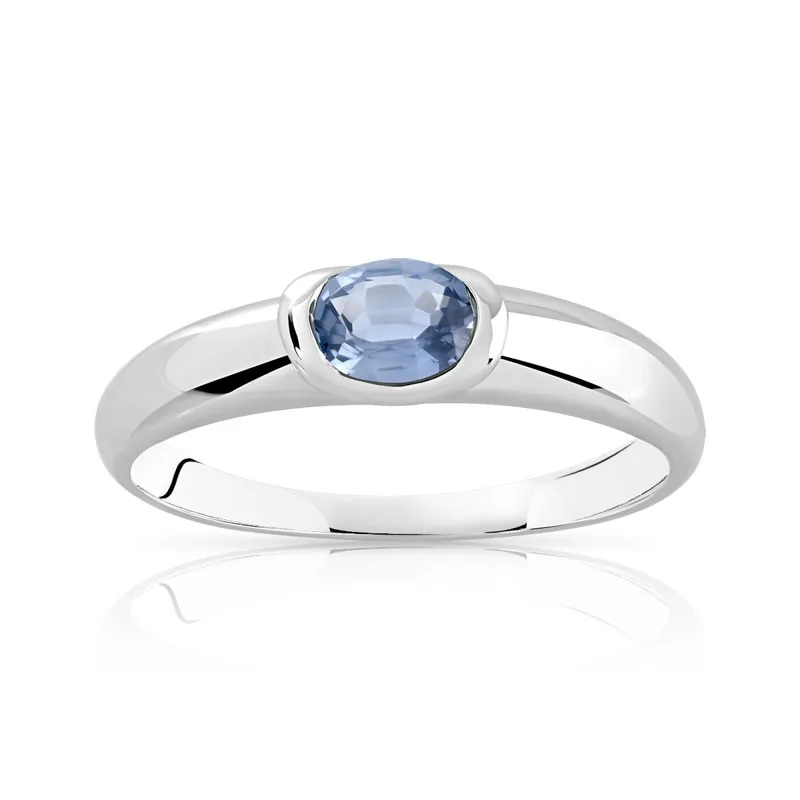 Bague en or blanc 375 sertie de saphirs