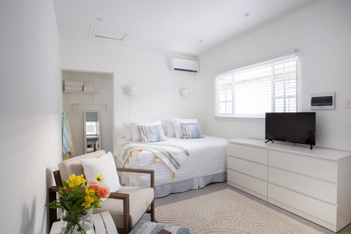 Airy studio, close to beach