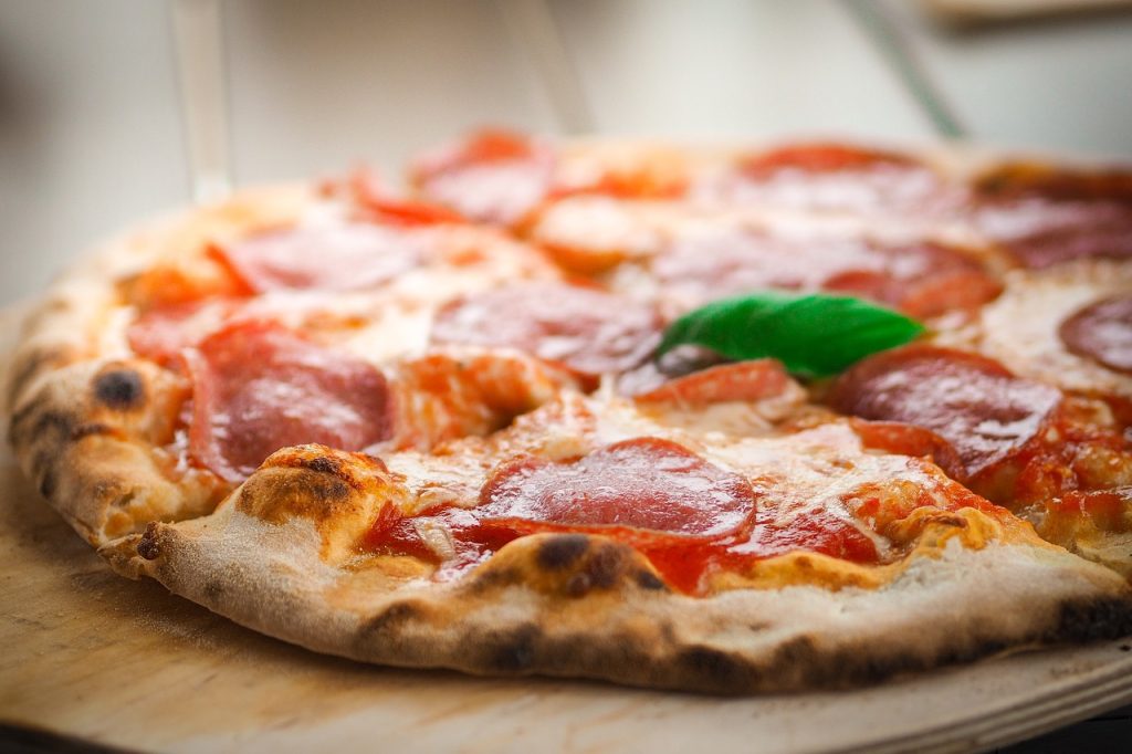free pizza for members