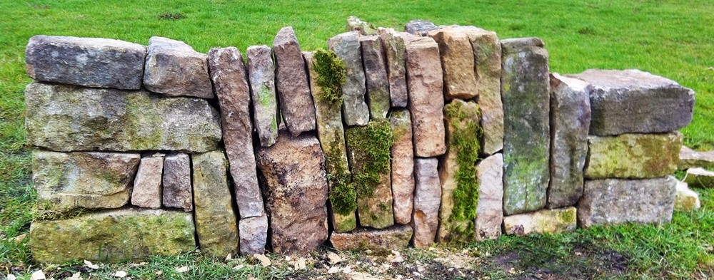 Trockenmauerkunstwerk von David F. Wilson