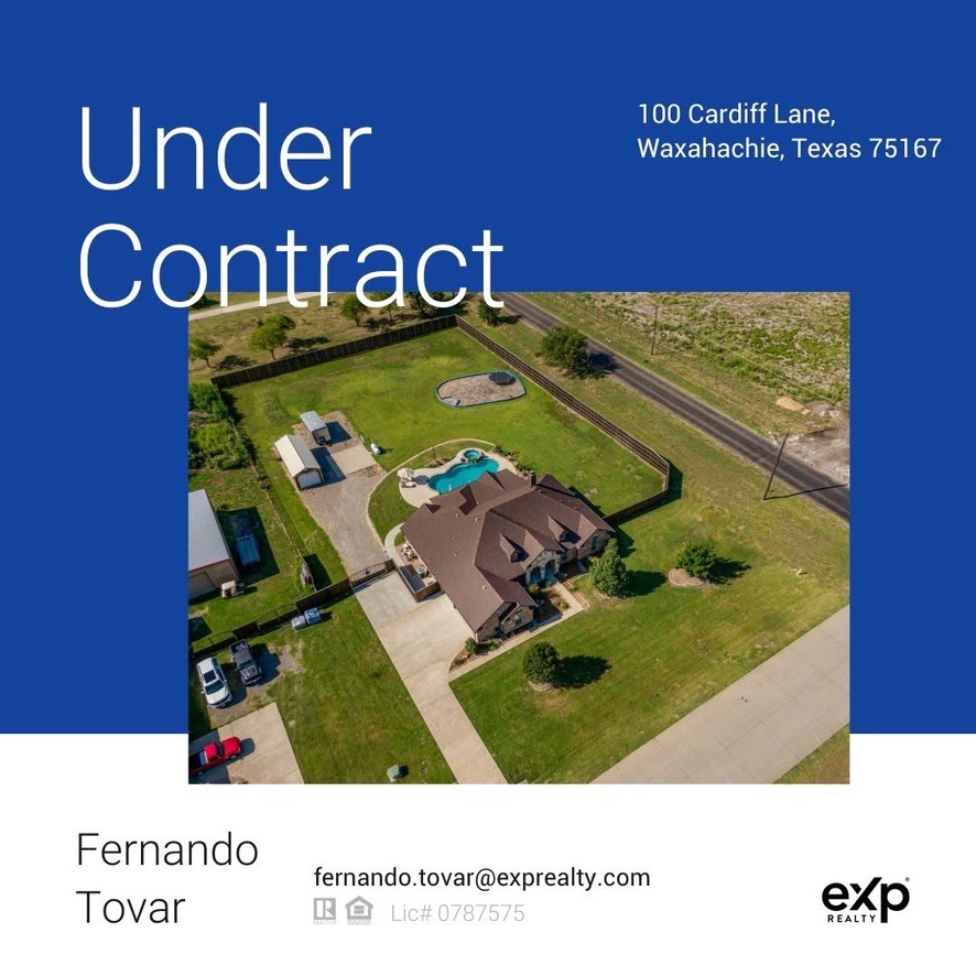 minimalist-living-room-inside-a-mediterranean-villa