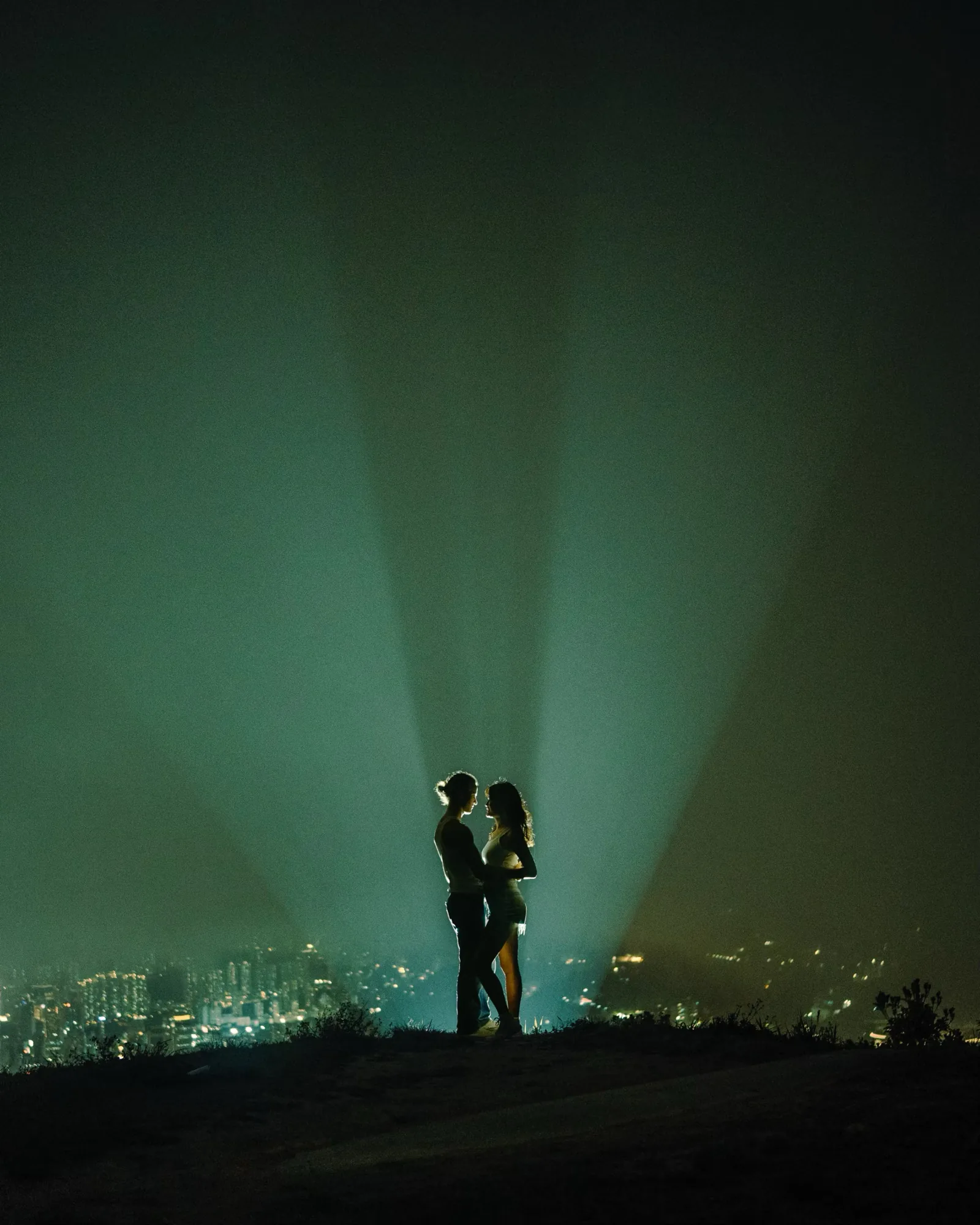 Cinematic Love Story — project image 05 by Roman Olinchuk. 香港攝影、創意影像及視覺敘事作品。