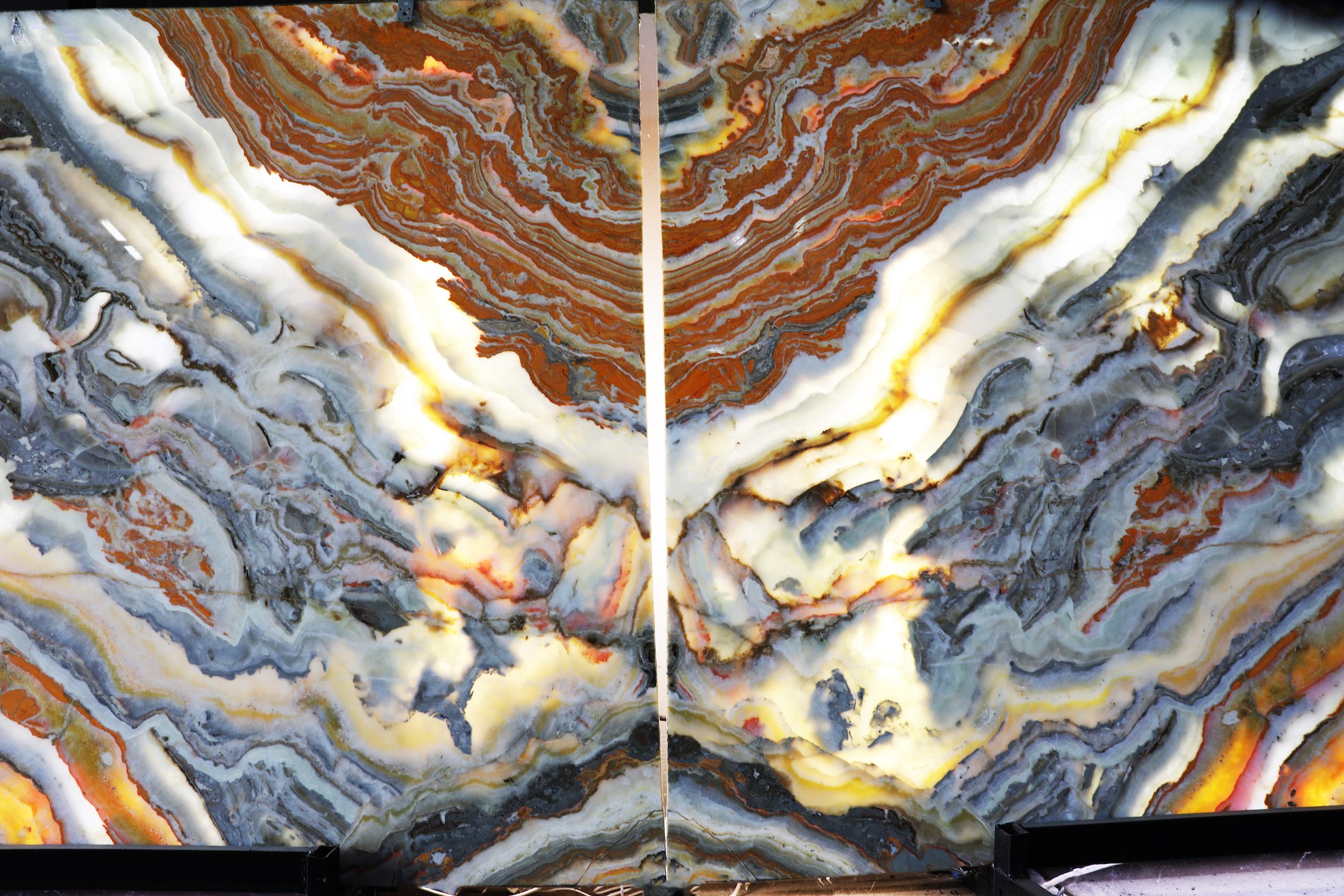 Close-up of detailed stone veins