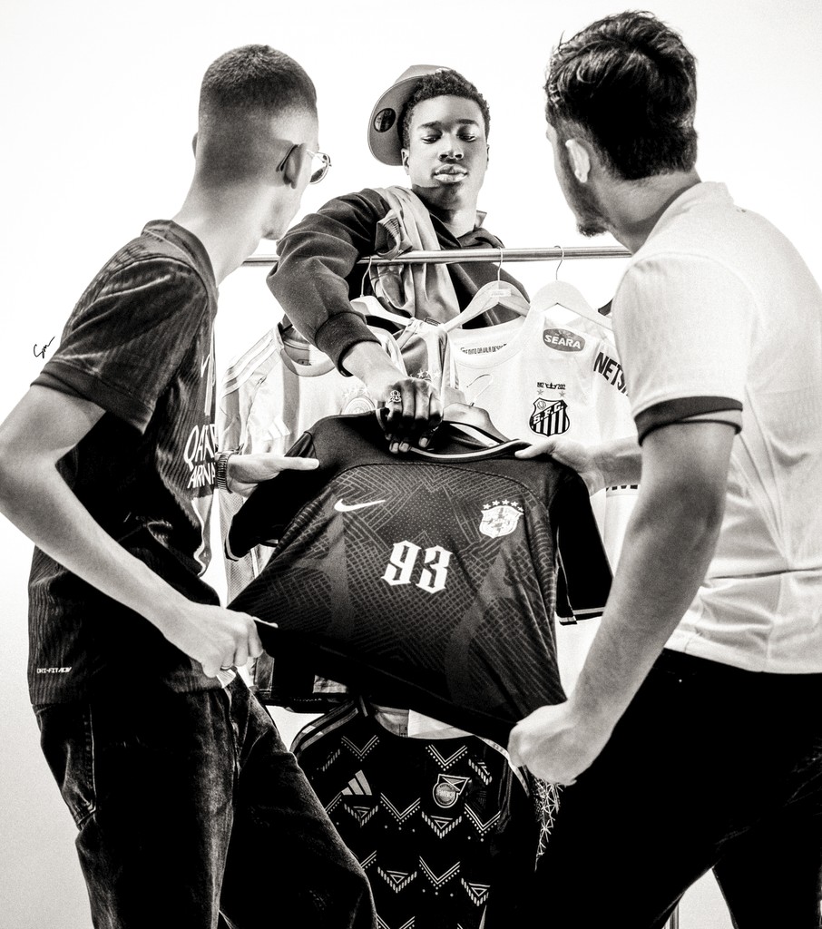 Rituel photographique — portrait artistique — confiance en soi — estime de soi — image de soi — fragment photographique — relique intime Maison Elion — photographe Seine-et-Marne 77 — portrait bespoke sur mesure — timeless photography France — photographie de rituel en France — portrait de luxe — image rare et significative