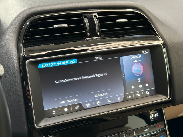 JAGUAR XE 2019 BLUE Gebrauchtwagen - Galeriebild 18