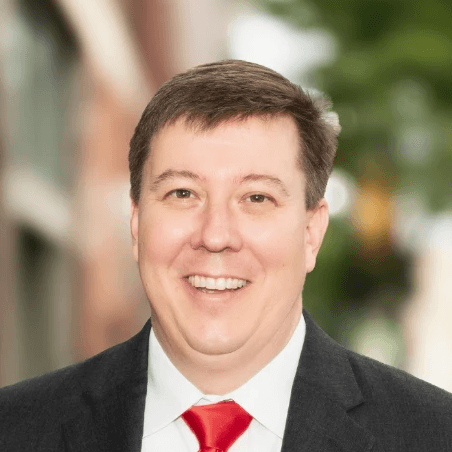 man wearing black shirt