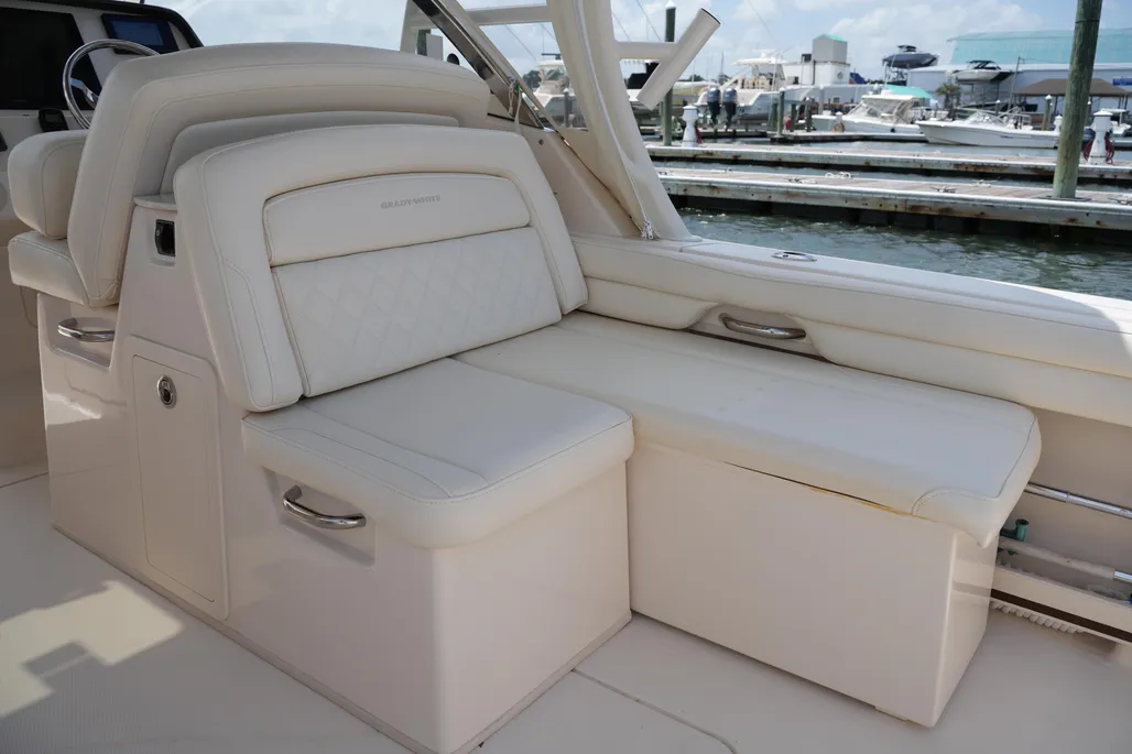 Boat thumbnail 8
