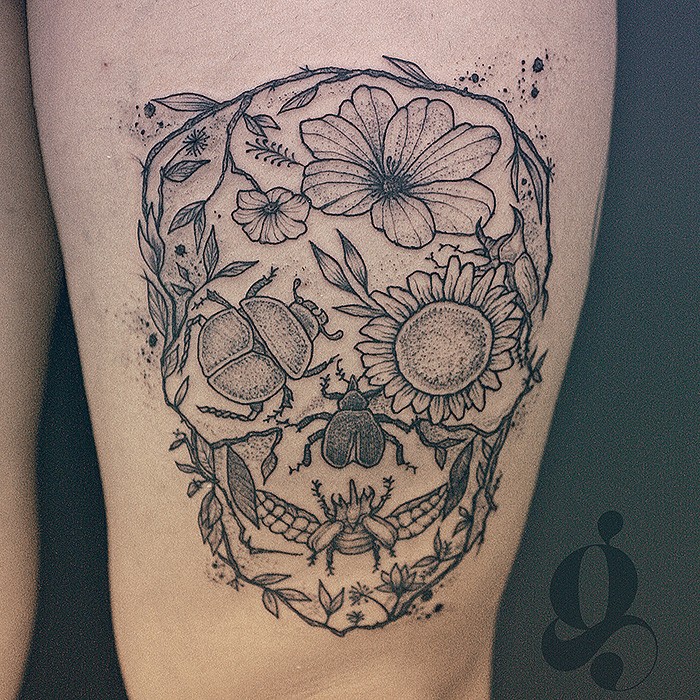 Skull floral - Graphique & Blackwork, Floral & Botanique, Nature & Arbres par Julien Joolz à Grinoir Tattoo